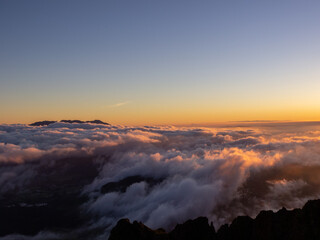 阿蘇山高岳山頂からの朝焼け