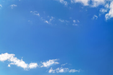 Obraz premium Blue sky with white fluffy cirrus clouds soft focus. Heavenly clouds background summer. Concept of freedom, relaxation, ecology. Copy space. Empty space for message.