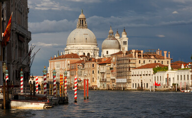 Canal Grande, Basilica di S. Maria della Salute, Venedig, Veneto, Italien, Europa