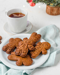 gingerbread cookie to share