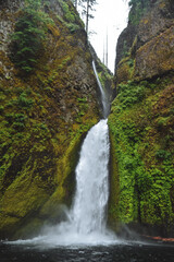 Obraz premium Wahclella Falls In Hood River, Oregon 