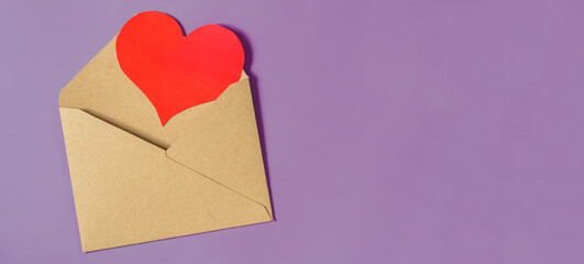 A red heart tells from an envelope on a lilac background.