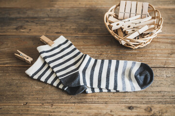 靴下と洗濯バサミ　洗濯物のイメージ素材