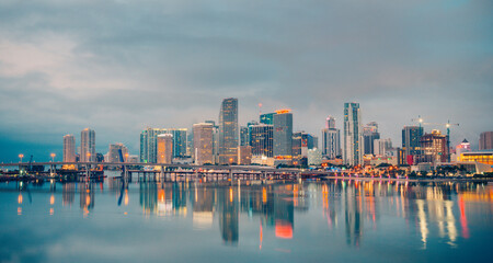 miami city skyline beautiful place florida usa reflections buildings