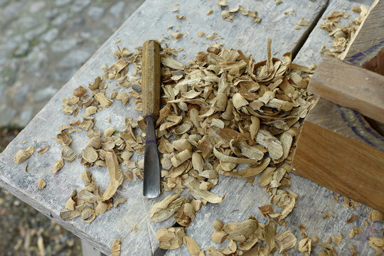carpentry form on wood chip