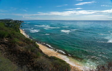 Fototapeta na wymiar view of the coast of the sea in Hawaii