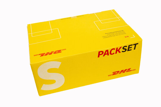 Gelbes Packset von DHL