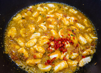 Spaghetti a la busara, Garnelen mit Pasta