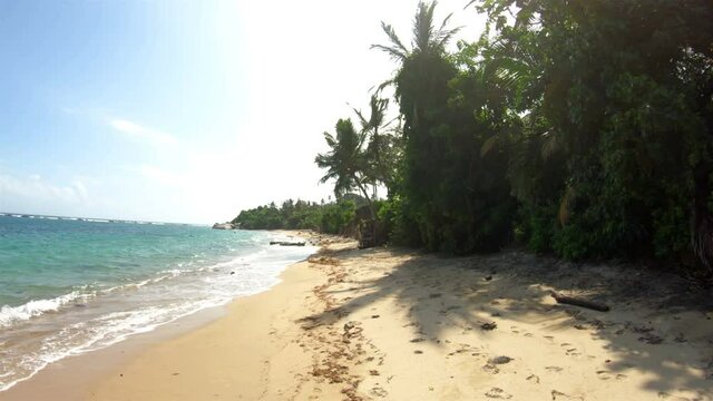 Tayrona beach "La Piscina" frontal dolly and final panoramic - Colombia 4K
