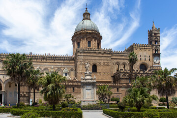 Fototapeta na wymiar The Cathedral of Palermo is one of the most characteristic works of the city: its originality derives from the mixture of shapes and styles in a single body. Mosque during the period of Arab regency