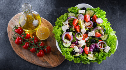 Composition with a vegetable salad bowl