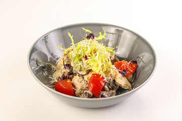 Chicken fricassee with sliced mushroom