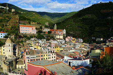 Fototapeta premium View of the village of Vernazza, Cinque Terre, Italy