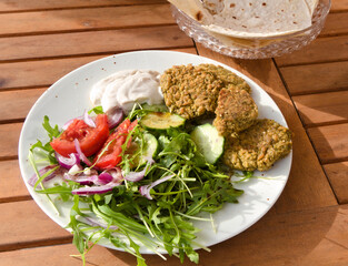 light meal - Falafel with Rucola and Sesame dip - 1