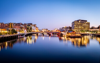 Fototapeta na wymiar Boston in Massachusetts, USA showcasing the Boston Harbor and Financial District.