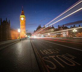 Fototapeta na wymiar Famous Tower Bridge in London at night