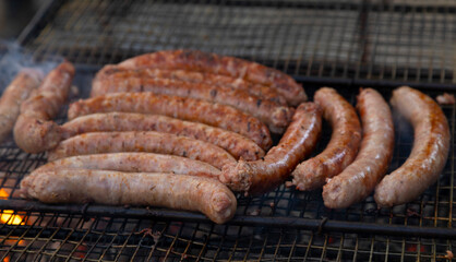 Butifarras (botifarra) a la brasa (embutido fresco)