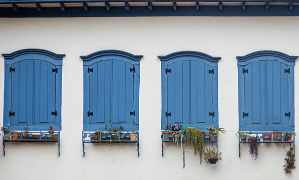 Fachada de casar&atilde;o hist&oacute;rico da cidade de Mariana, MG.