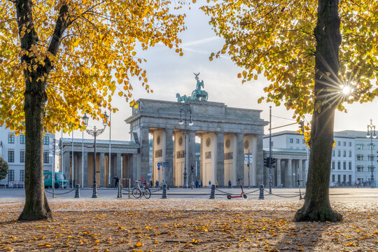Brandenburg Gate (Brandenburger Tor) in autumn, Berlin, Germany