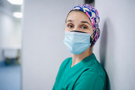 Portrait of a female doctor

