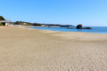 日本の東日本の太平洋にある海水浴場。日本宮城県南三陸町のサンオーレそではま。