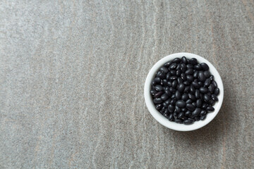 Fototapeta na wymiar black bean in white bowl