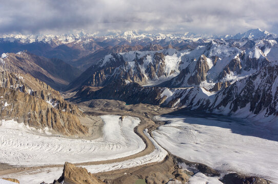View toward the high altitude Hindu Kush mountains