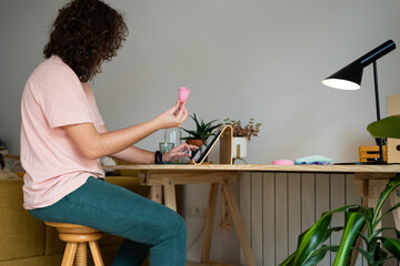 Menstrual Cup tutorial on tablet