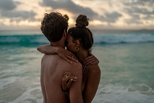 Affection by the sea - Powered by Adobe