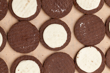 chocolate cookies with creamy cream filling