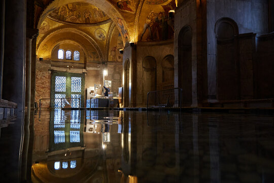 Flooding tide submerges Saint Mark's cathedral, Venice