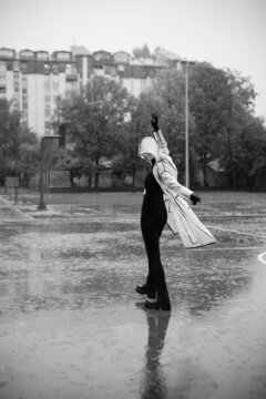 Woman on the rain 