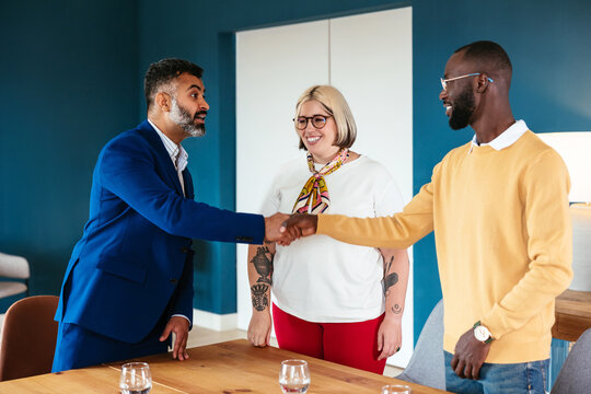 Lawyer striking deal with clients