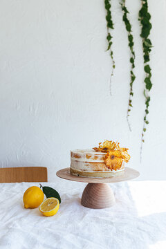 Lemon layer cake with pineapple flowers