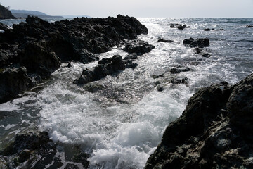 初夏の奥能登・打ち寄せる波
