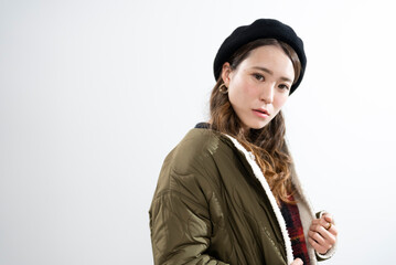 ベレー帽を被った女性