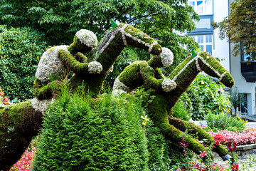 Blumenskulptur „Pferde mit Reiter“ in Bad Harzburg