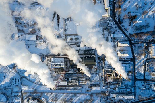 Aerial winter sunny frozen morning view of industrial factory in Vilnius, Lithuania © Top Lithuania
