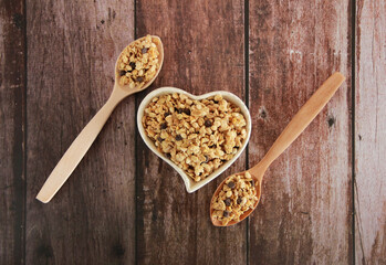 dry muesli granola with chocolate pieces