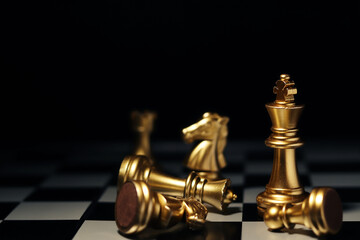 Brainstorming business strategy chess board game. business leader concept