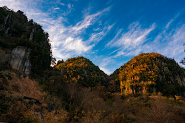一目八景.麗谷渓谷の紅葉