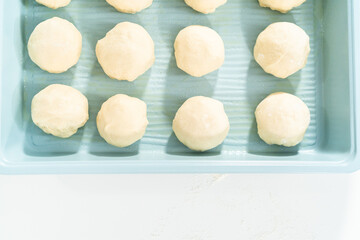 Dinner rolls