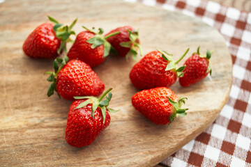 strawberry wood board kitchen fresh fruit vitamins