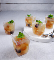 Puding Peach Gum or peach gum collagen dessert pudding is a Chinese traditional refreshment beverages. It is Contains Bird Nest, Red Dates, Snow Fungus, and peach gum.