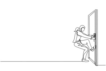 Single continuous line drawing businesswoman pulling closed door knob with power. Business struggle. Strength for success. Opening closed door. Dynamic one line draw graphic design vector illustration