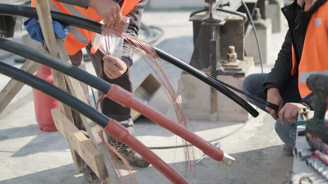 Power cable installation process at a transformer substation