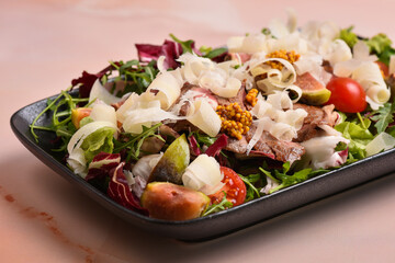 Healthy Ceasar salad with chicken