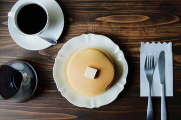 おやつにホットケーキを食べる