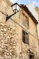 Fototapeta na wymiar Old and typical facades of Beniarda village