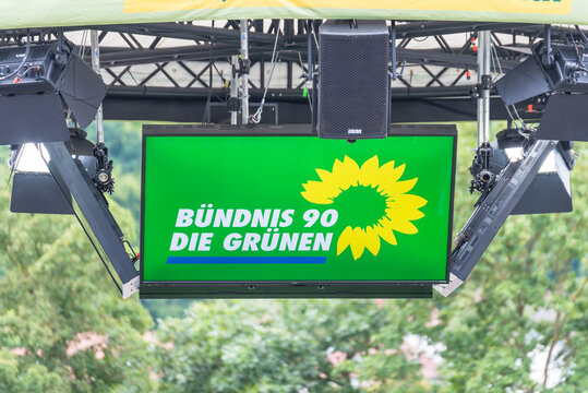 Buehne des Wahlkampfauftritt von Annalena Baerbock der deutschen Partei Buendnis 90 - die Gruenen in Regensburg zur Bundestagswahl 2021, Deutschland